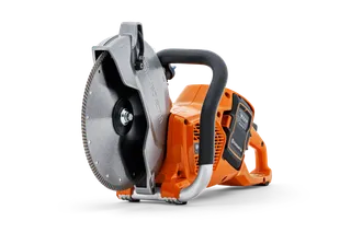 Vue latérale d’une découpeuse Husqvarna avec une lame de coupe visible.