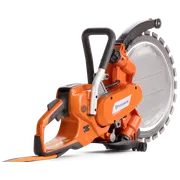 Vista lateral de um cortador de disco Husqvarna com punho ergonómico.