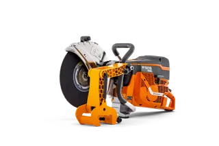 Widok boczny na przecinarkę Husqvarna K1270 Rail.