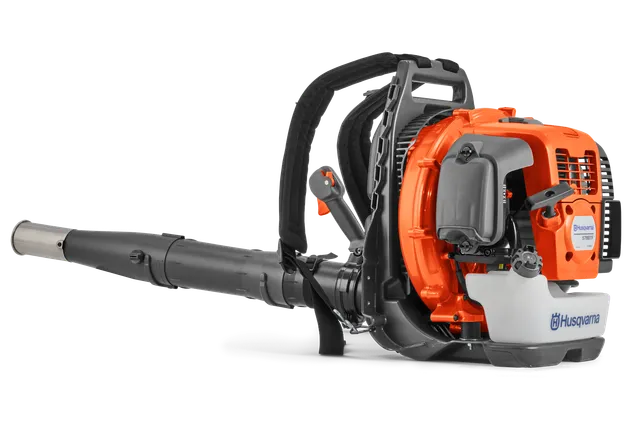 Husqvarna 富世华背负式吹叶机的侧视图,展示其设计和功能。