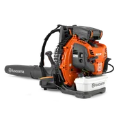 Vy från sidan av en ryggburen lövblåsare från Husqvarna med synliga reglage och luftintag.