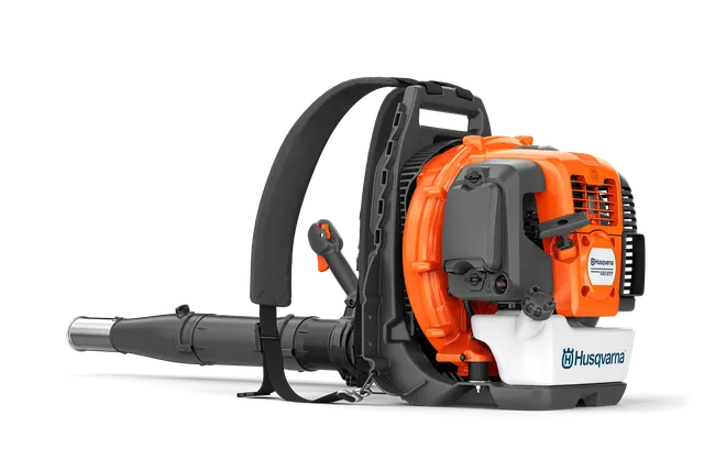 Husqvarna 富世华背负式吹叶机的侧视图，带有可见的控件和品牌标识。