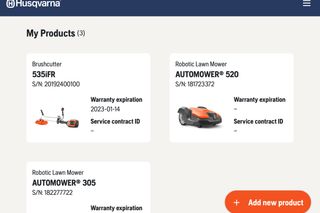 Screenshot di un'interfaccia di gestione del prodotto Husqvarna che mostra un decespugliatore e due robot tagliaerba con i rispettivi numeri di serie e dettagli sulla garanzia.