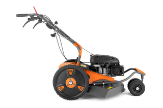 Seitenansicht eines handgeführten Husqvarna Rasenmähers mit sichtbarem Motor und Bediengriffen.