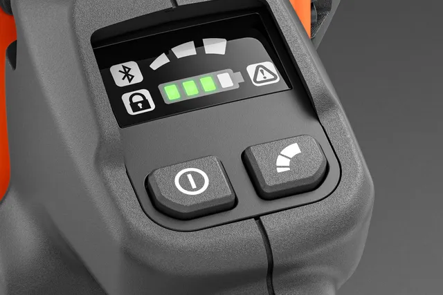Husqvarna 535iRXT – Áttekinthető kezelőpanel