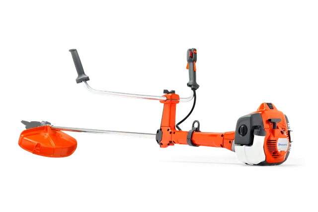 Vy från sidan av en röjsåg från Husqvarna med ergonomiskt handtag och kontrollhandtag.