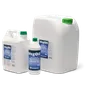 三个不同尺寸的 Husqvarna VegOil 容器的前视图：1L、5L 和 20L。