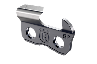 X-CUT™ SP33G セミチゼル PX .325" 1.3 mm. 2つの穴と文字「SP」の文字が付いたハスクバーナのチェーンソーチェーンリンクのクローズアップビュー。