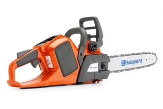 Husqvarna 富世华链锯的侧视图，展示其设计和部件。