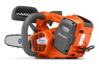 富世华T536Li XP®. Husqvarna 富世华链锯的侧视图，具有符合人体工程学的手柄和醒目的品牌标识。