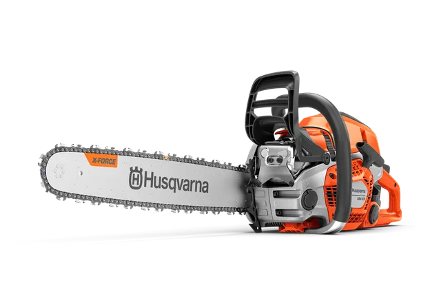 Вид збоку на ланцюгову пилку Husqvarna з шиною X-Force і ланцюгом.