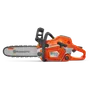 Sivunäkymä Husqvarna 550XP -moottorisahasta, jossa on X-Force-tanko.