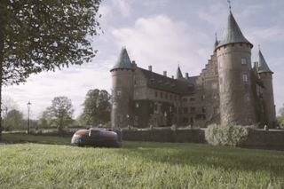 How to manage robotic mowers with Husqvarna Fleet Services 2m20s 16:9 JA