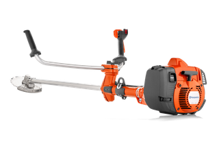 "Husqvarna" krūmapjovės su ergonomiška rankena ir pjovimo ašmenimis vaizdas iš šono.