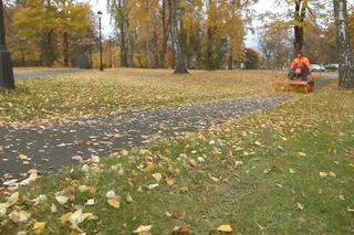 HUSQVARNA P 524. How to P 524 with broom 57s 16:9 MASTER