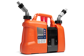 Pohled zepředu na nádobu na ropu Husqvarna 5 l s dvojitými výtoky.