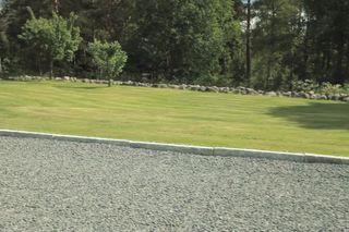 Tractor with trailer 46s 16:9 MASTER