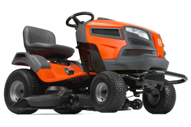 Zijaanzicht van een Husqvarna zitmaaier.
