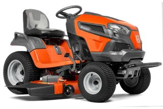 Vista lateral de un tractor cortacésped de Husqvarna que muestra su diseño y características.