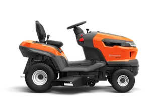 Widok z boku kosiarki samojezdnej Husqvarna, prezentujący jej konstrukcję i konstrukcję.