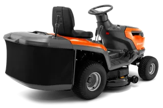 Husqvarna pealistuva niiduki tagantvaade koos murukogumiskotiga.