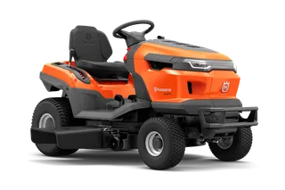 Vy framifrån av en Husqvarna åkgräsklippare med ergonomiskt säte och ratt.