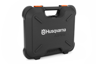 Вигляд спереду ящика для інструментів Husqvarna з ручкою.