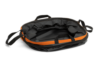 Ylhäältä katsottuna kokoontaitettava puutarhajätepussi, jossa on useita kahvoja.