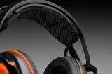 Gros plan d’un casque de jeu montrant le serre-tête rembourré et les coussinets d’oreille.