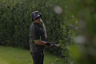 Testimonial Battery Hedge trimmers 1m3s 16:9 AU