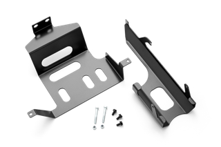 Metalinių tvirtinimo laikiklių su varžtais ir varžtais vaizdas iš viršaus.