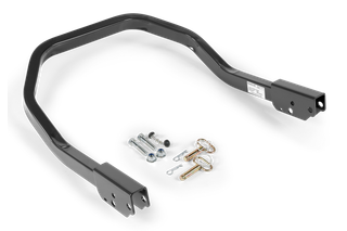 Bovenaanzicht van een metalen frame met bouten en pennen, waarschijnlijk een onderdeel voor de assemblage van machines.