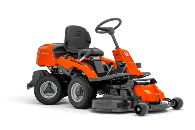Vooraanzicht van een Husqvarna commerciële frontmaaier met maaidek.
