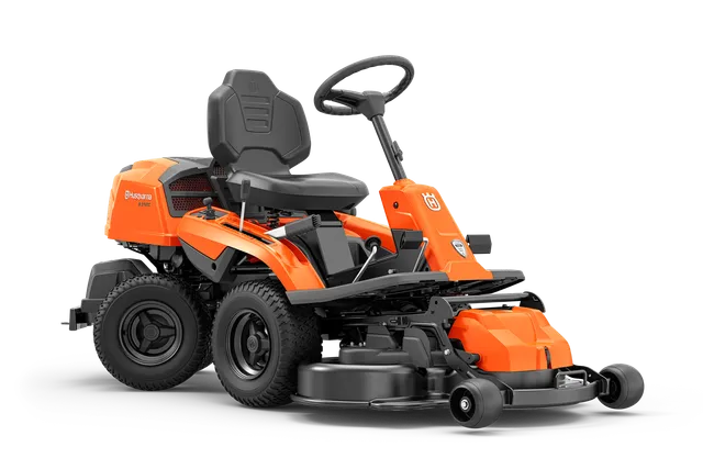 Zijaanzicht van een Husqvarna zitmaaier met een maaidek.