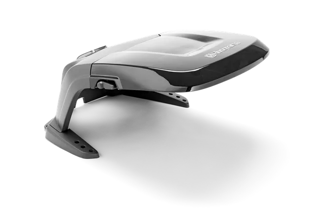 Seitenansicht einer Schutzabdeckung eines Husqvarna Mähroboters.