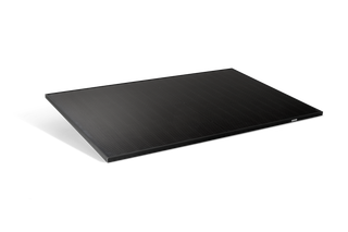 Klanitud disainiga päikesepaneeli pealtvaade.