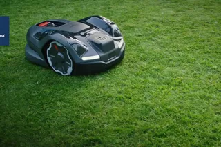 Automower 405XE Hybrid EdgeCut 6 sec 16x9 MASTER