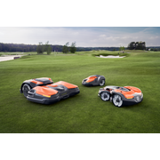 Pro robotic range on golf course