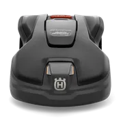 Pogled spreda na Husqvarna robotsku kosilicu.