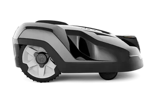 Vista lateral de um robô corta-relva Husqvarna apresentando o design das rodas.
