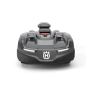 Газонокосарка Husqvarna Automower® 435X AWD NERA з бездротовою технологією. Вид спереду на роботизовану газонокосарку Husqvarna.