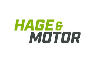 Stilisert tekst som leser "HAGE & MOTOR" på en vanlig bakgrunn.