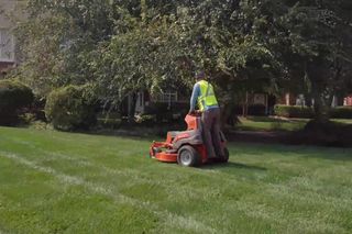 Product Stand-on V500 series 2m5s 16:9 MASTER