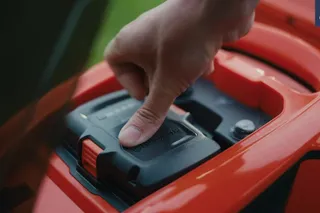 Battery Walk behind LC 142iS 10s 16:9 DE