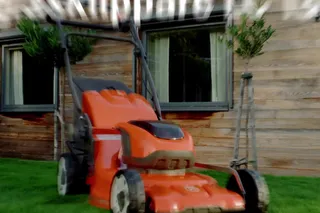 Feature benefit Husqvarna LC 142i-LC 142iS-LC 137 16X19 SE