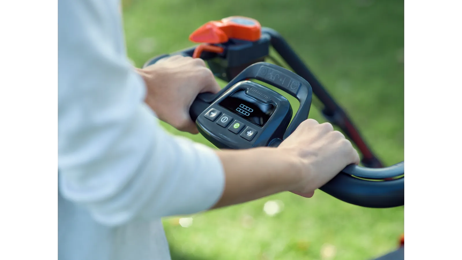 ハスクバーナ LC353iVX 手押し式芝刈機 | Husqvarna JP