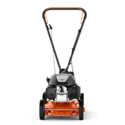 HUSQVARNA KLIPPO LB 442. En gressklipper sett bakfra med synlig håndtak og hjul.