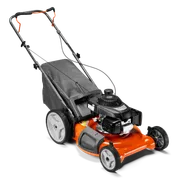 Vista lateral de un cortacésped de empuje manual de Husqvarna con una bolsa de recogida de hierba.