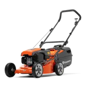 HUSQVARNA LC 118. มุมมองด้านข้างของเครื่องตัดหญ้า Husqvarna พร้อมถุงเก็บหญ้า