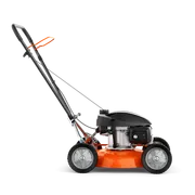 HUSQVARNA KLIPPO LB 448. Sett fra siden av en gressklipper med manuelt skyv håndtak.